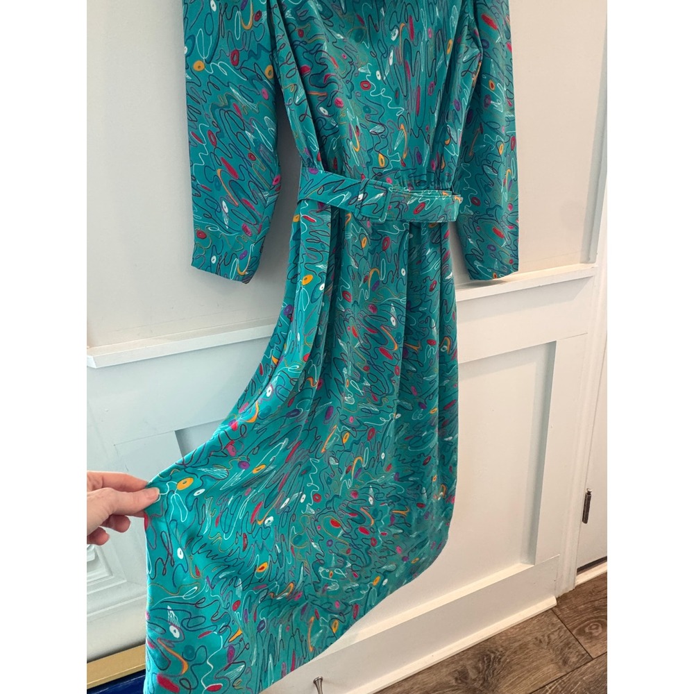 Vintage 80s Herman Marcus Dallas Teal Abstract Cowl Neck Belted Midi Dress 10 - Picture 7 of 10